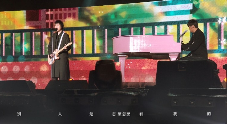 影片截圖：五月天 feat 周杰倫．說好不哭
