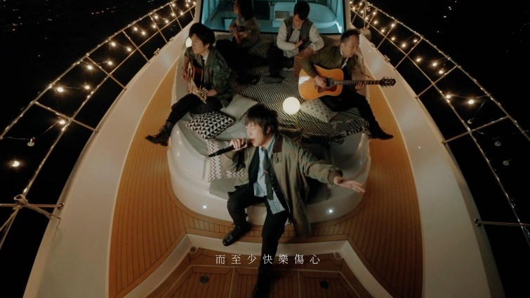 影片截圖：五月天 陪你跨年演唱會 ‧ 線上特別版 MAYDAY FLY TO 2022