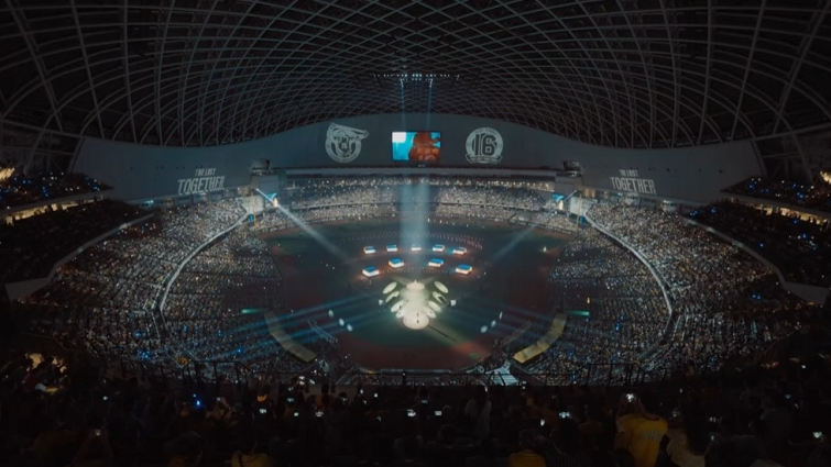 影片截圖：周思齊 feat. 五月天．引退賽後演出